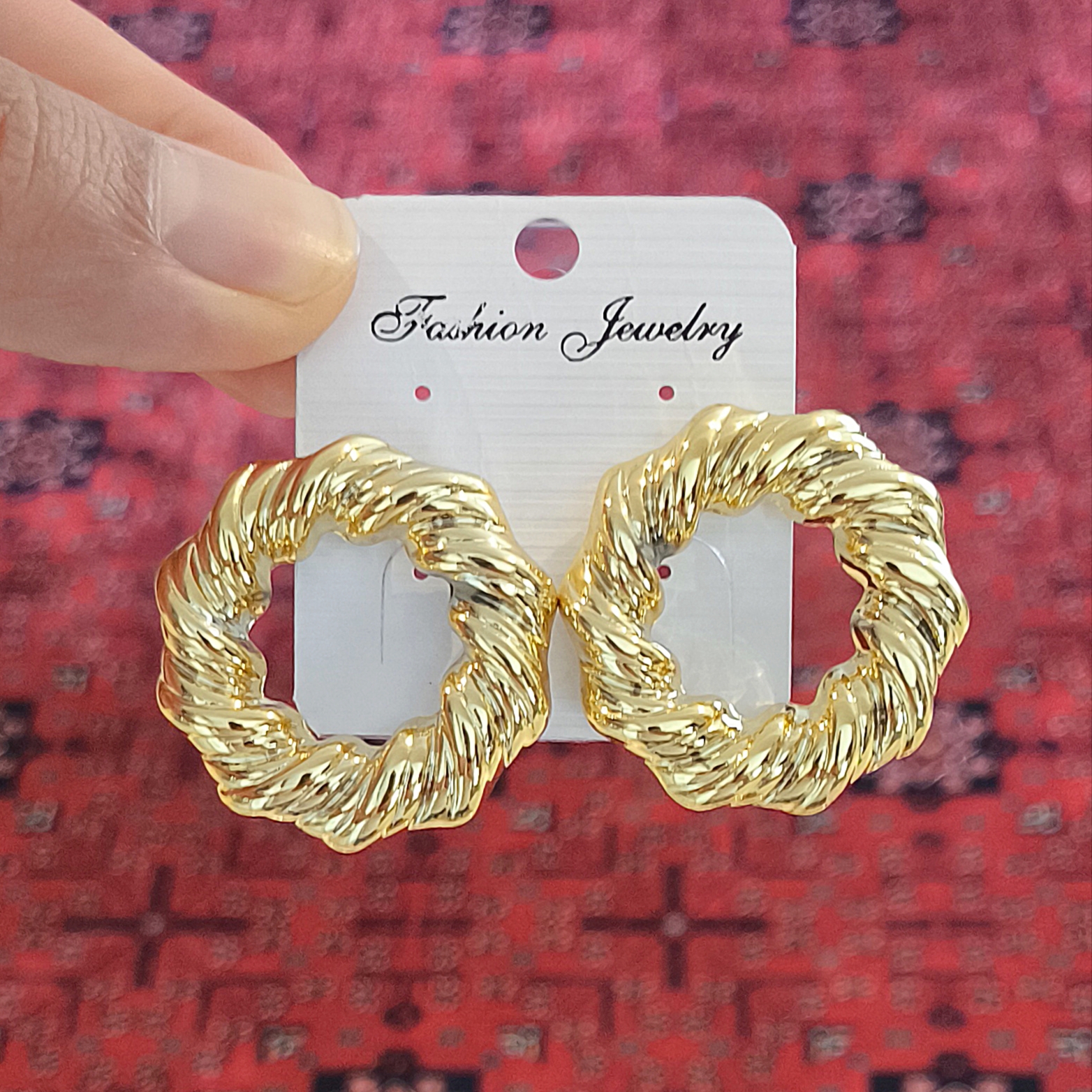 گوشواره دایره ای مدل پیچی طلایی کد F0746