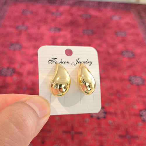 گوشواره اشکی سایز متوسط کد F0176