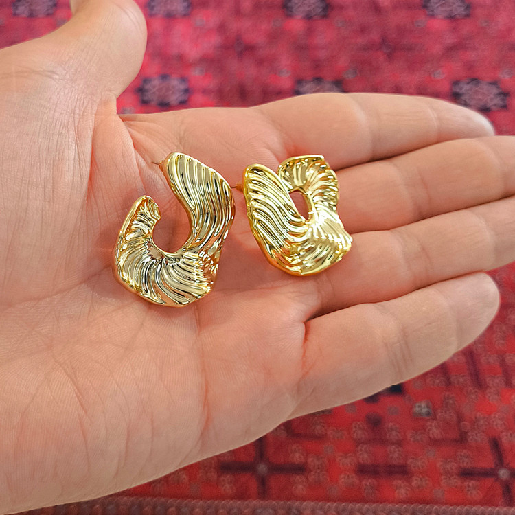 گوشواره فشن طلایی کد F1756